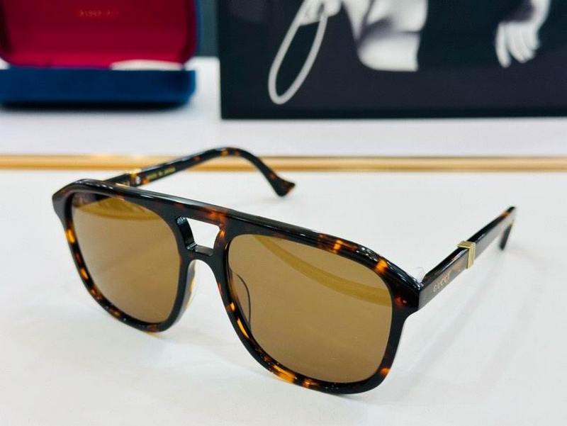 Gucci Sunglasses 839